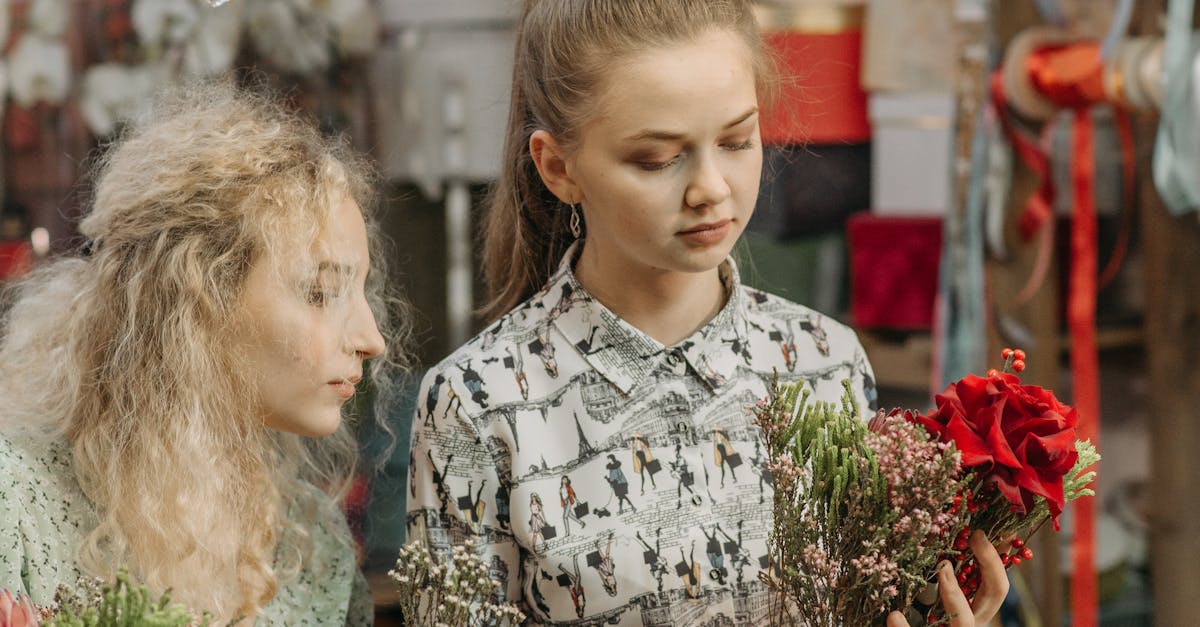 Incorporating Recycled Materials in Eco-Friendly Arrangements