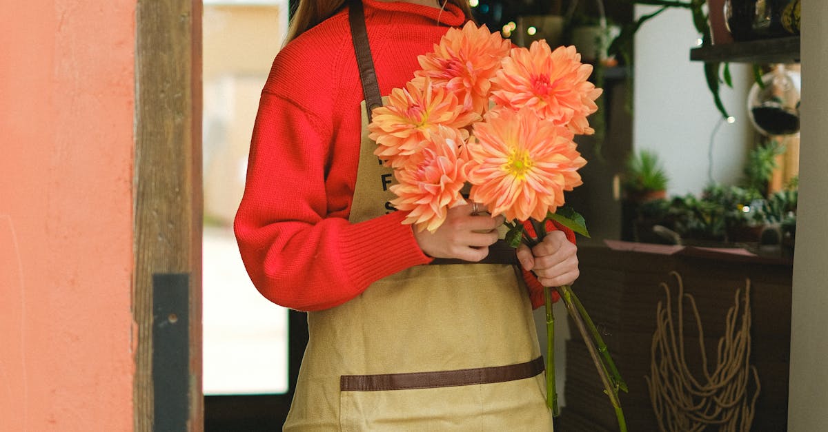 Minimalist Flower Girl Accessories for a Sophisticated Look